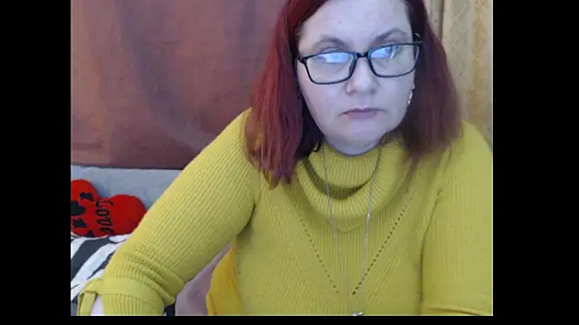 PlayfullMature webcam