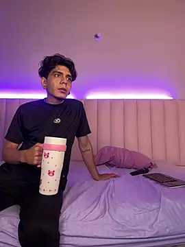 abrilandjulian webcam