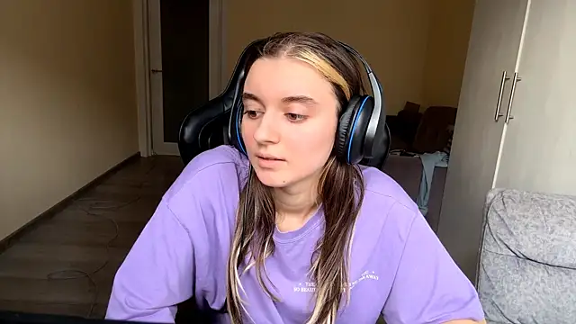 PluralPalaver webcam