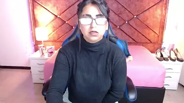 Alisha_Gamskar13 webcam