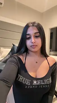 LilMisIndianx webcam