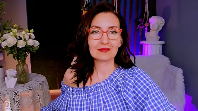 UnaTerra live sex cam