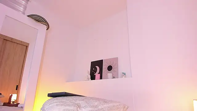 nicolette_bale webcam