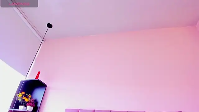 violet_myerrs webcam