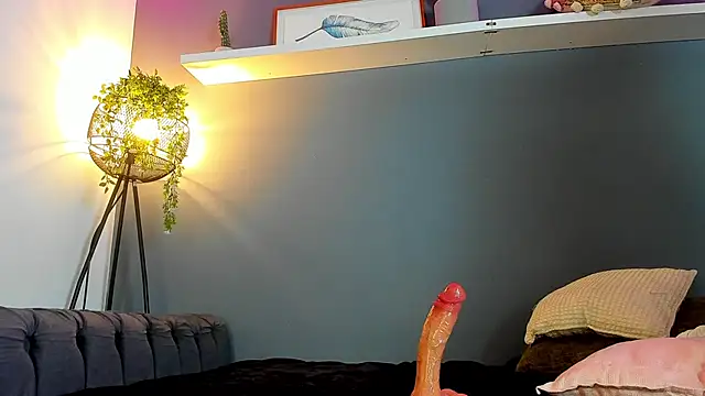 Kira_Exe_ webcam