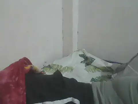 lovelypinay31xx webcam