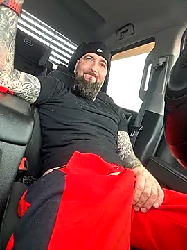 Beardedtattood webcam