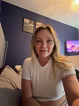 Sky25x Live Webcam on Stripchat