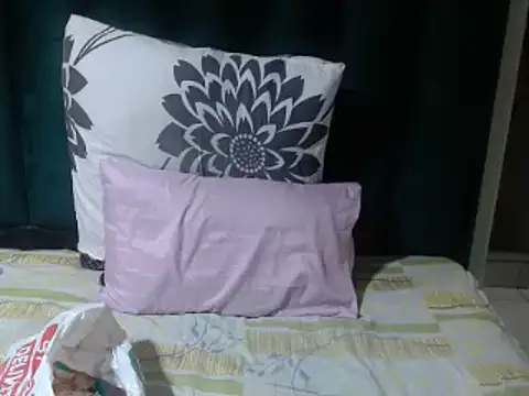 CaramelMelons78 webcam