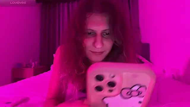 AlicePinkhead's room