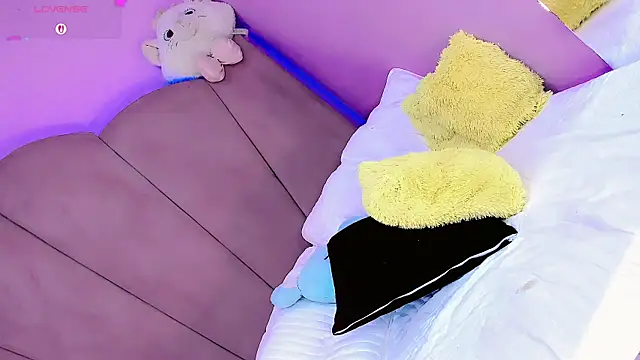 AlissonDannae777 live sex cam