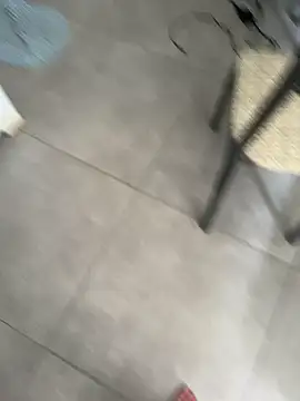 Novinho16cmz live sex cam