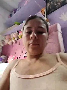 Webcam Model (selena_gomez2)  is live.Free join now!