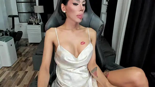 Forever_MissCandace webcam