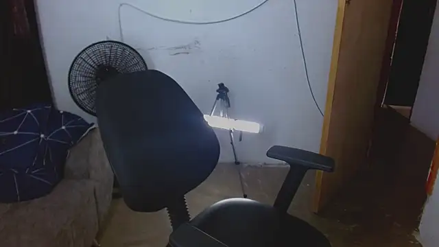 Alexxx_lov live sex cam