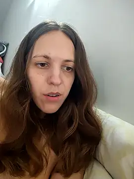 Webcam Model (lauflor)  is live.Free join now!