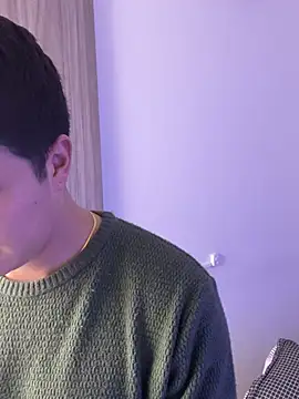 Goldenknight33 webcam