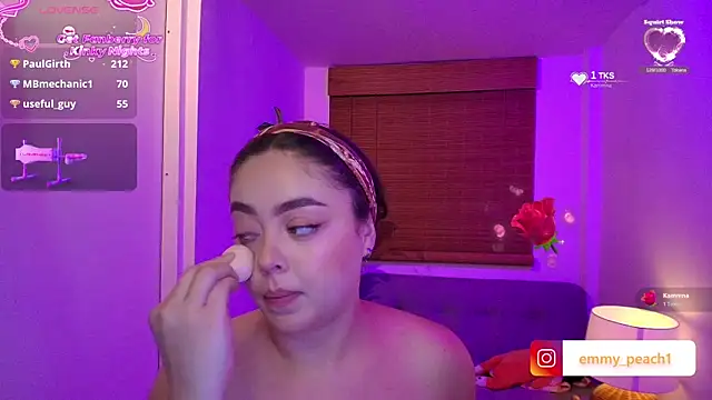 Emmy_peach1 webcam