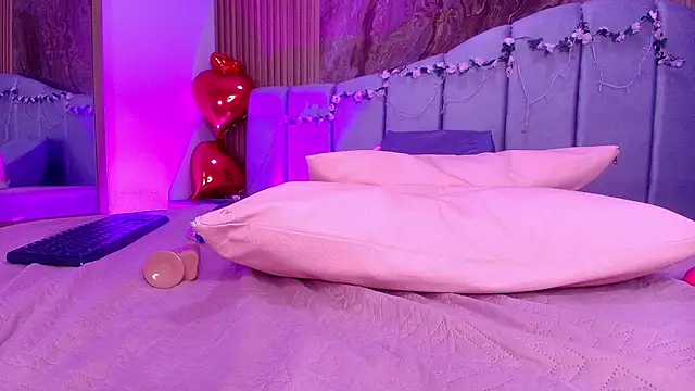 sarita_blondi webcam