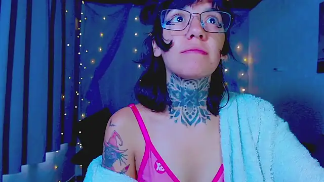 LannieGonzales webcam