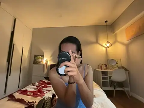 ladyashley_domina28 - LadyAshley_Domina28's free webcam - UK Sex Cams