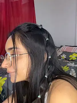 leilani_X webcam