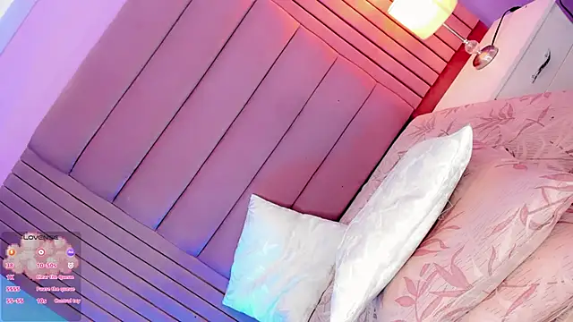 Camille_deluxe webcam