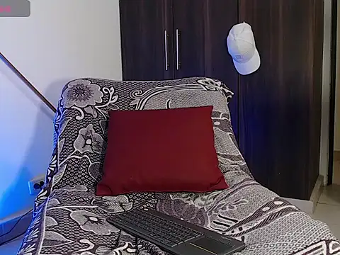 Axel_Stton live sex cam