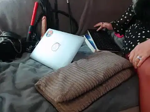 GoddessMonicaAngels webcam