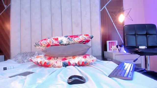 CAROLYNFOSTER webcam