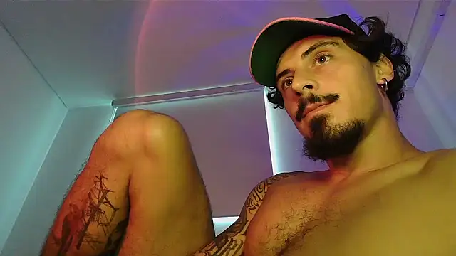 milkoffe live sex cam