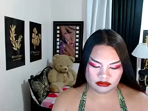 tsbrianahugecock - TSbrianaHugeCock's free webcam - UK Sex Cams