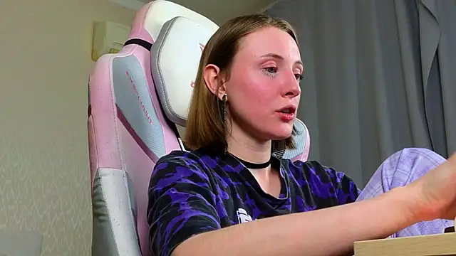 Cowell_Adelina webcam