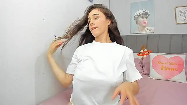 naughtyloverss webcam