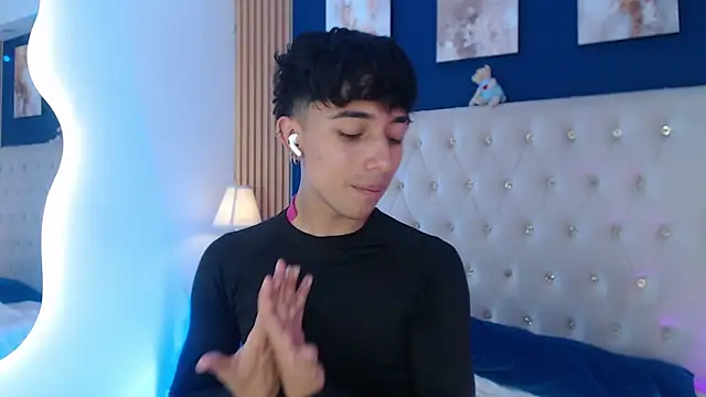 Aiden_Rivers_ webcam