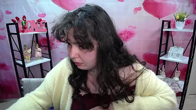 NeonilaLisova webcam