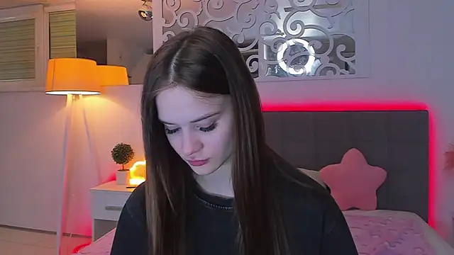 LuisaClover live sex cam