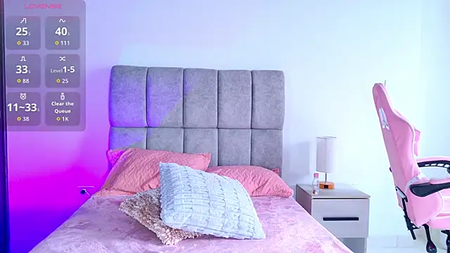 melanie_hills webcam