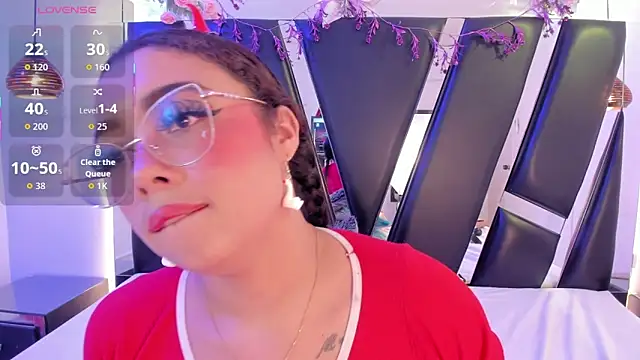 antonelllepiercee webcam