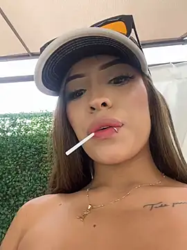 mystiquexxx (F young) - SECOND ROUND SQUIRT