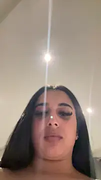 LilMisIndianx webcam