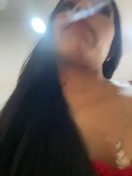 Webcam Model (Rosa_25x)  is live.Free join now!