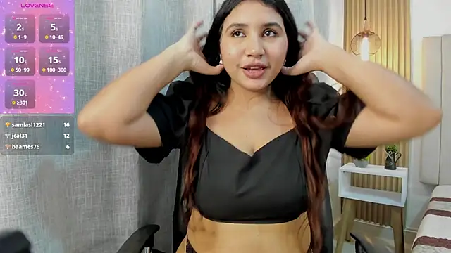 Victoria_Rosee webcam