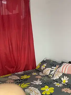 Webcam Model (leilani_X) is live