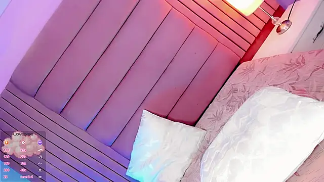 Camille_deluxe webcam