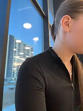 KristiRich live sex cam