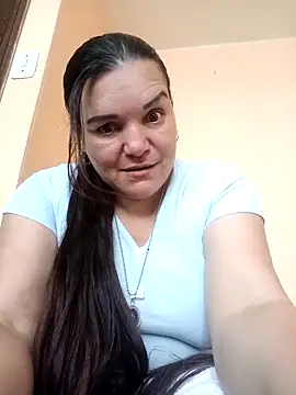 Webcam Model (Zuleyka_69)  is live.Free join now!