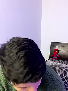 Goldenknight33 webcam