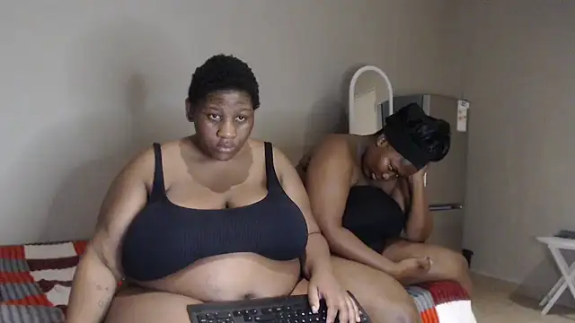 PIXIEBITCHXXX26 webcam