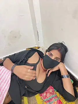 Pooja_Love143 Stripchat cam model